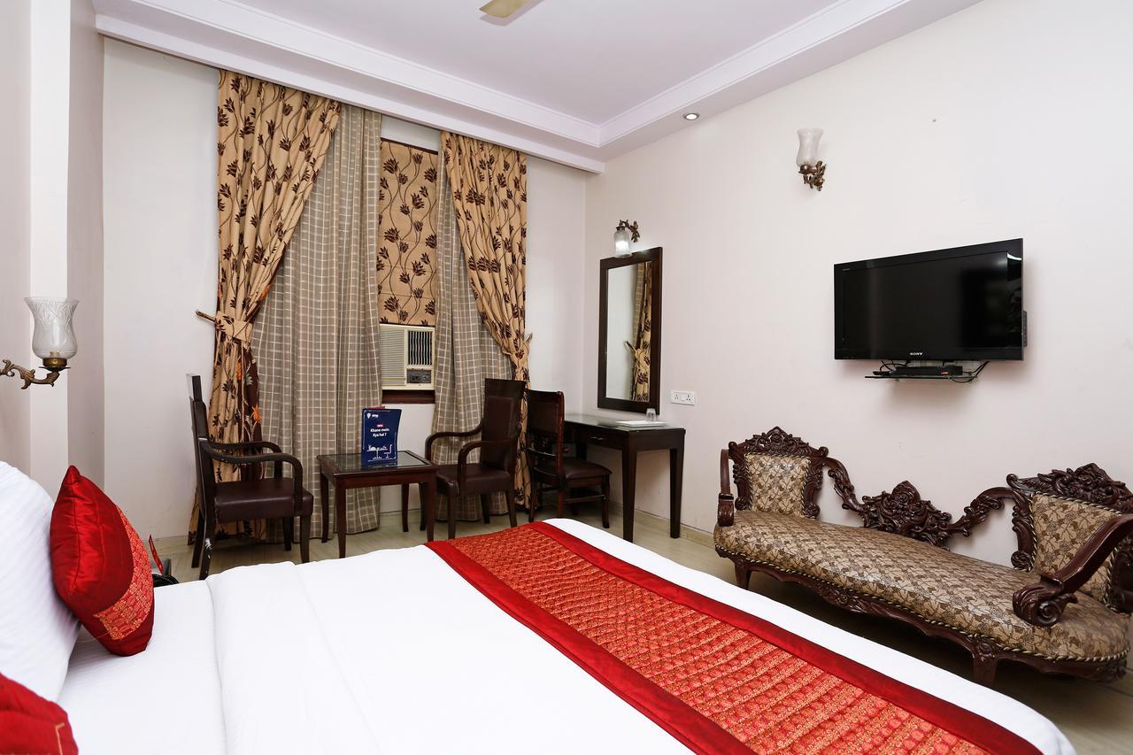 Oyo 5401 Hotel Mid Town Нью-Дели Экстерьер фото