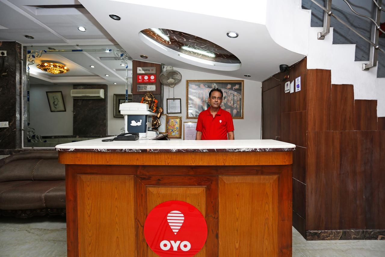 Oyo 5401 Hotel Mid Town Нью-Дели Экстерьер фото